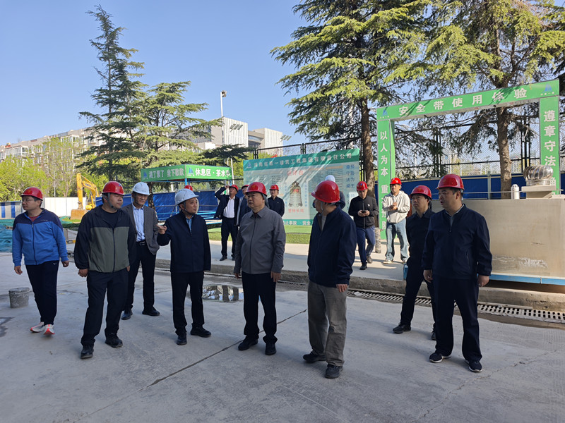 <h3>04</h3><p>2026-04</p>